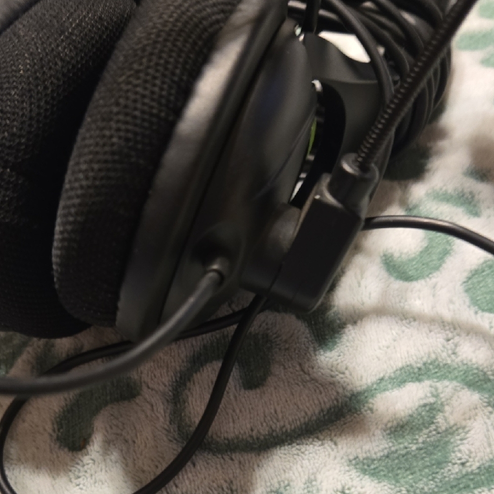 Turtle Beach X12 Earforce Padded Gaming Headset with  Microphone. - Picture 8 of 9